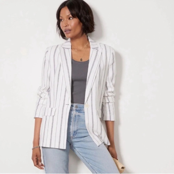 Evereve Jackets & Blazers - EVEREVE Kinley Stripe Linen Blazer Size XS